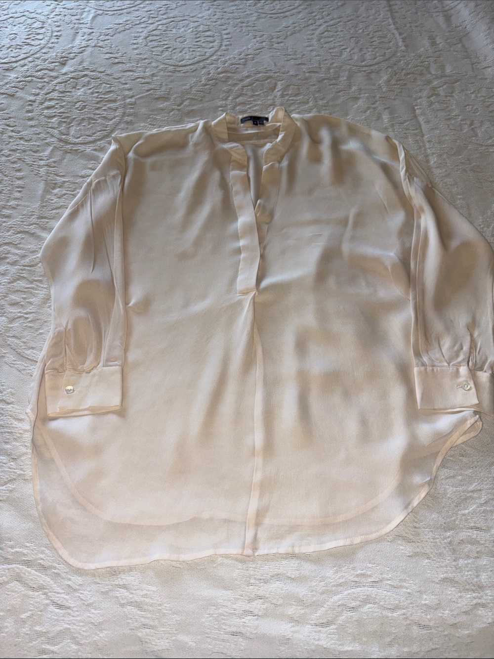 Vince Cream Women’s Band-Collar Button- Front 100% Silk Shirt EUC S